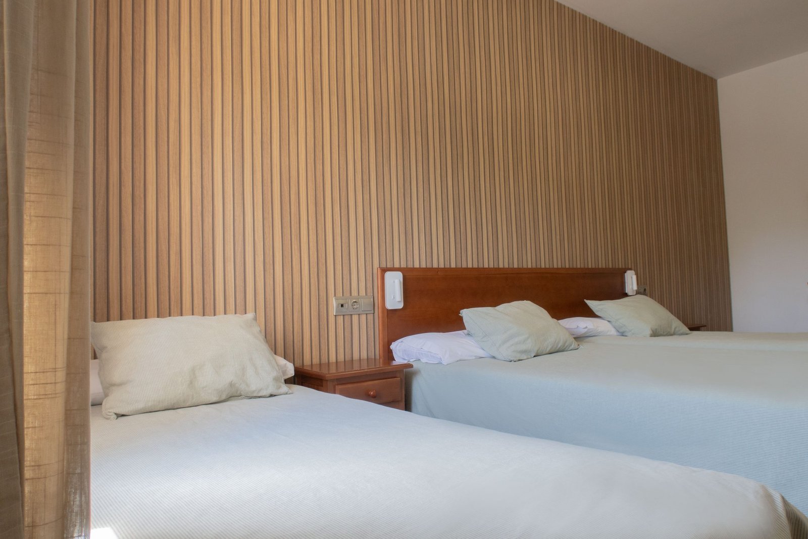 Habitación Triple - Hotel Sierra de Quesada 1